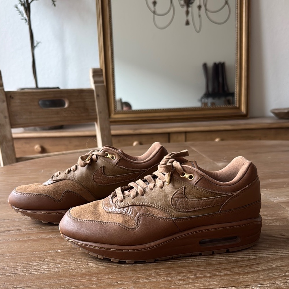 Nike Womens Air Max 1 87 ‘Ale Brown’